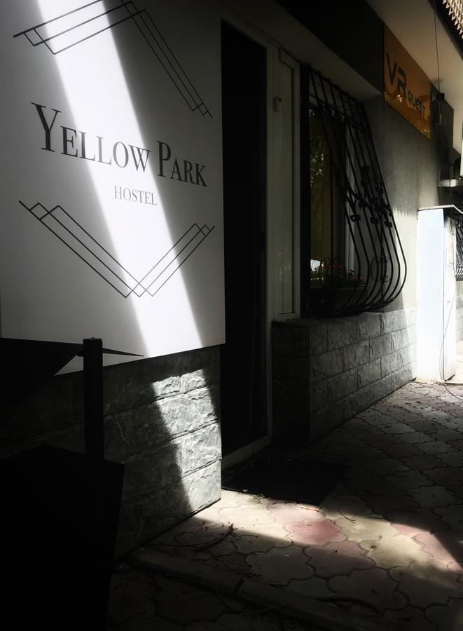 Yellow Park Hostel Koktobe ภายนอก รูปภาพ